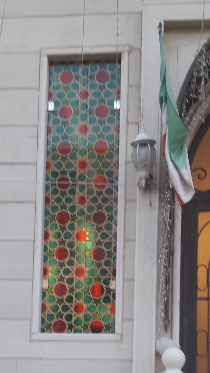 فني زجاج ومرايا